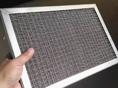 knitted-mesh-filter-panel-crimped